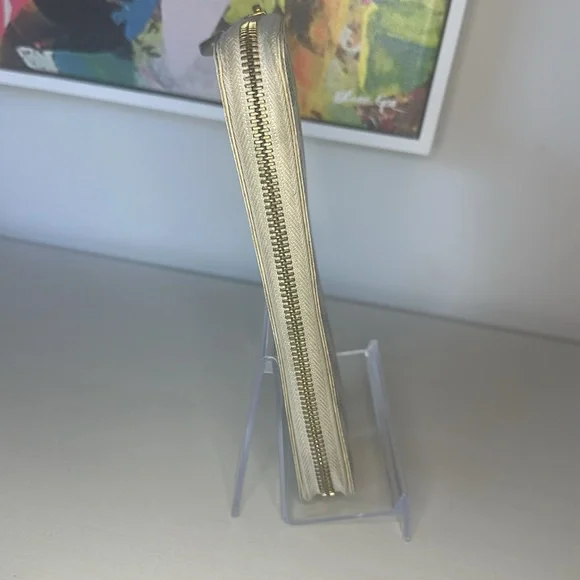 Louis Vuitton Damier Azure Long Zippy Wallet - Picture 6 of 16